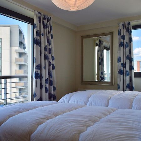 3 Bedroom Canal-Side Apartment Sleeps 6 Edimburgo Exterior foto